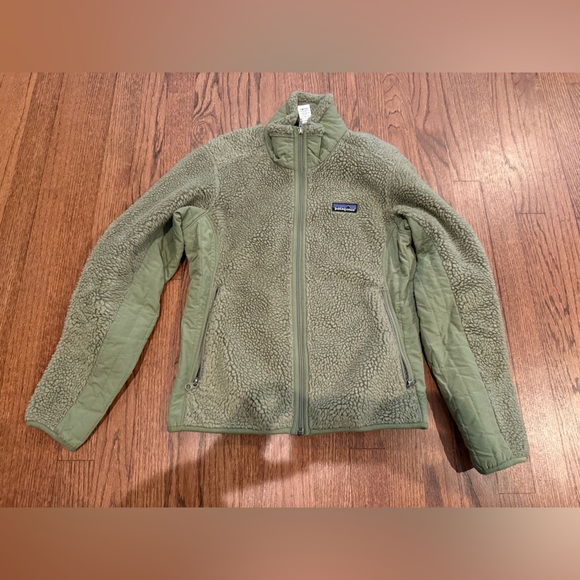 Patagonia Women's Olive Green Fleece Jacket - Picture 1 of 9
